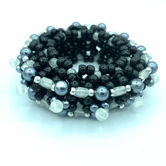 🌌 “Midnight Sky” Glow Kandi Cuff - Picture 4 of 4